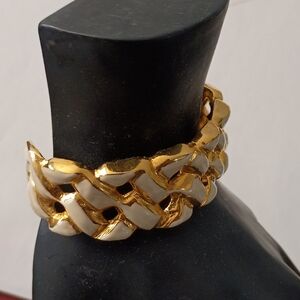 ❤️Vintage CLARA STUDIO INC White Enamel & Gold Tone Cuff Bracelet Signed